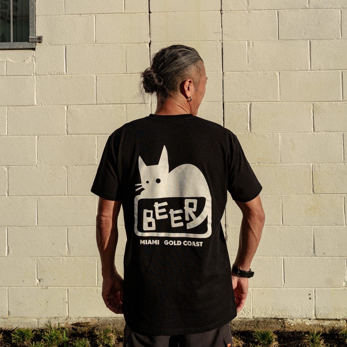 Roji Cat – Beer Bar Tee